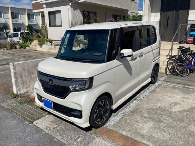 HONDA N BOX CUSTOM
