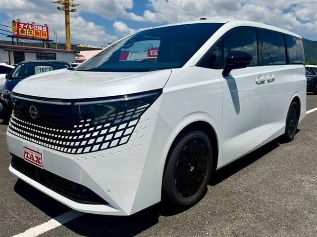 NISSAN ELGRAND  4WD