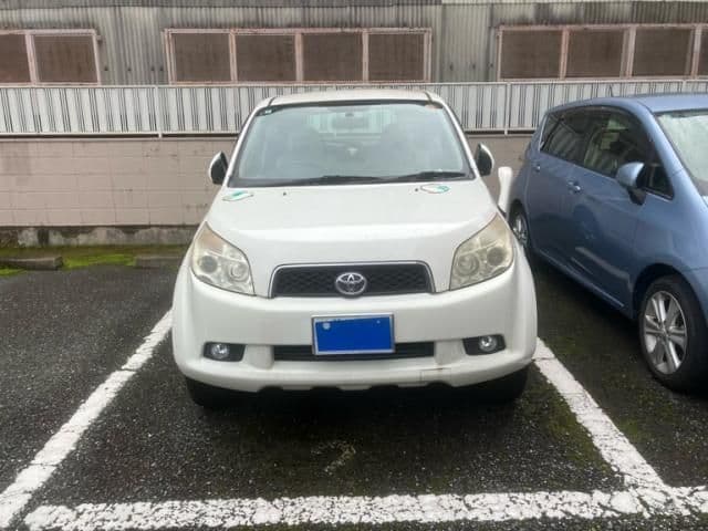 TOYOTA RUSH 4WD