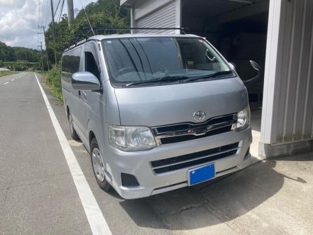 TOYOTA HIACE van 2WD