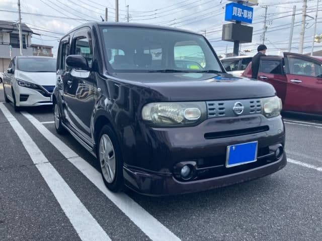 NISSAN