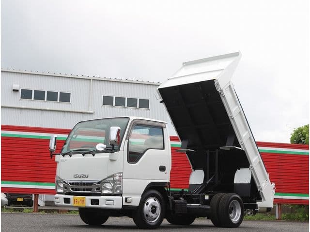 ISUZU