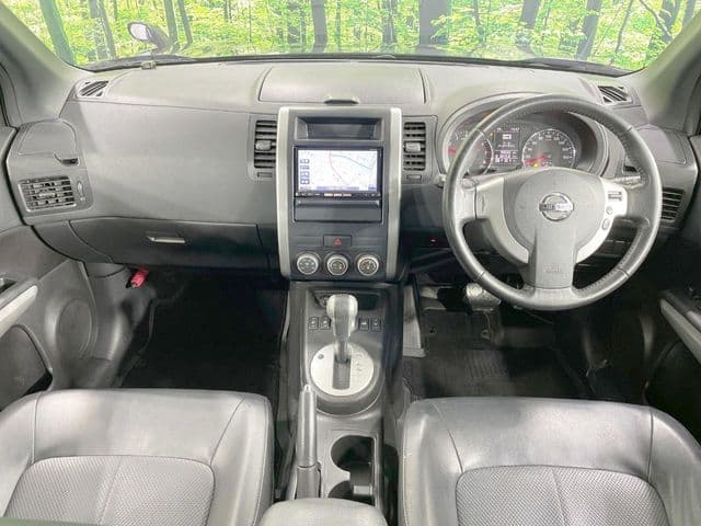 NISSAN