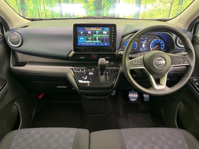NISSAN