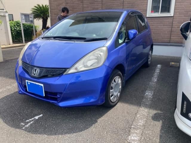 Car thumbnail 2