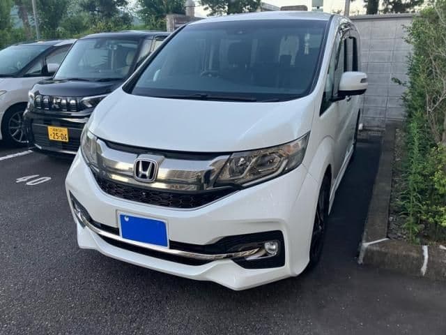 HONDA STEPWAGON SPADA