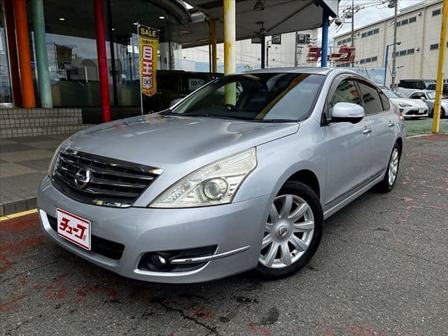 NISSAN