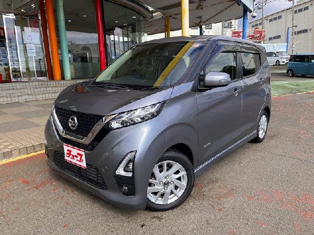 NISSAN