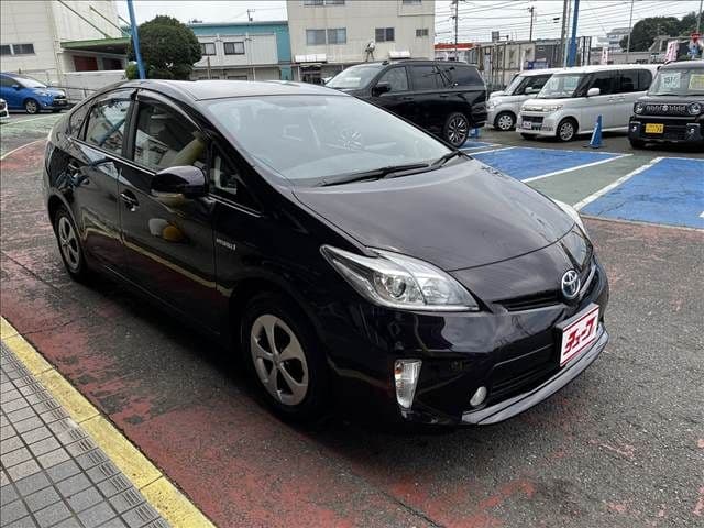 Car thumbnail 3