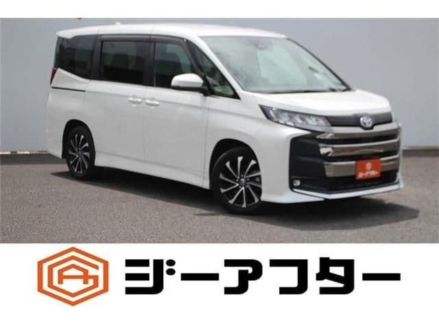 TOYOTA NOAH HYBRID