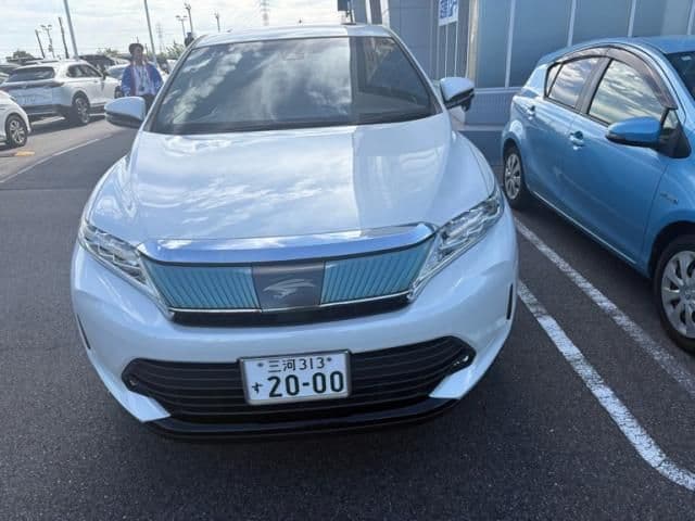 TOYOTA HARRIER 2WD