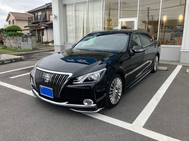TOYOTA CROWN MAJESTA HYBRID