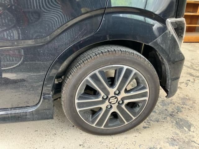 Car thumbnail 4