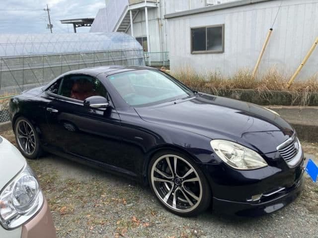 Car thumbnail 3