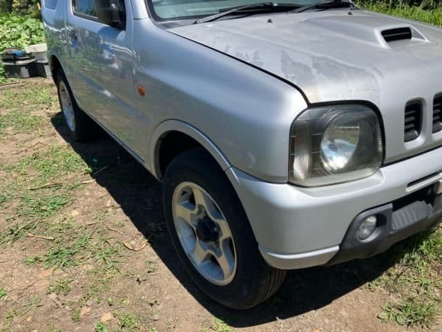 Car thumbnail 3