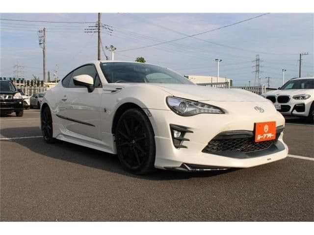 Car thumbnail 2