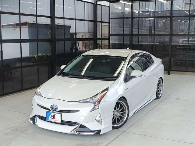 Car thumbnail 3