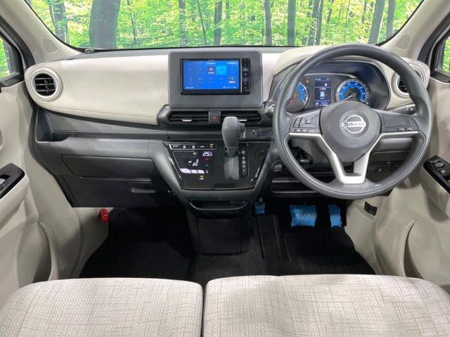 NISSAN