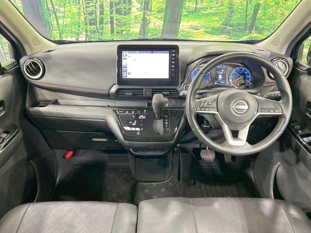 NISSAN