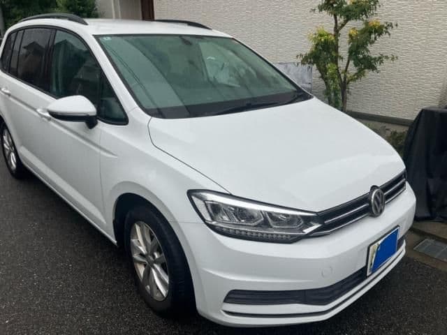 VOLKSWAGEN VOLKSWAGEN GOLF TOURAN