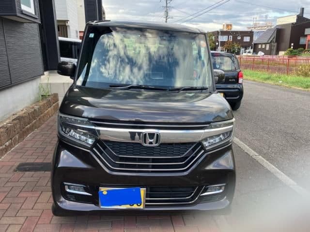 HONDA N BOX CUSTOM 4WD