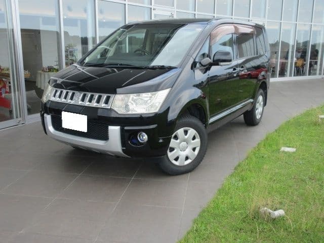 MITSUBISHI DELICA D:5 4WD