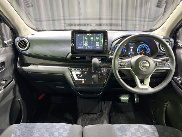 NISSAN