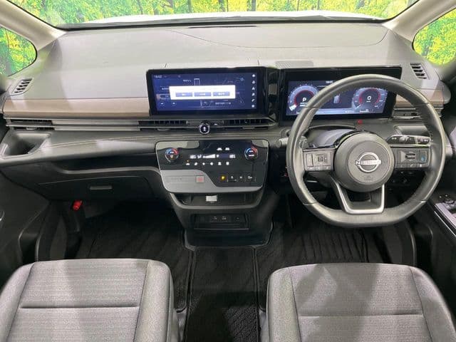 NISSAN