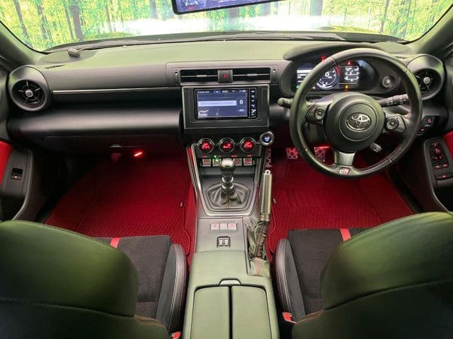 Car thumbnail 2