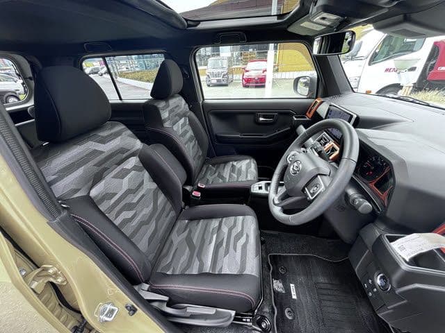 Car thumbnail 4