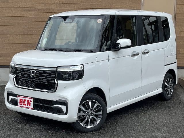 HONDA N BOX CUSTOM 4WD