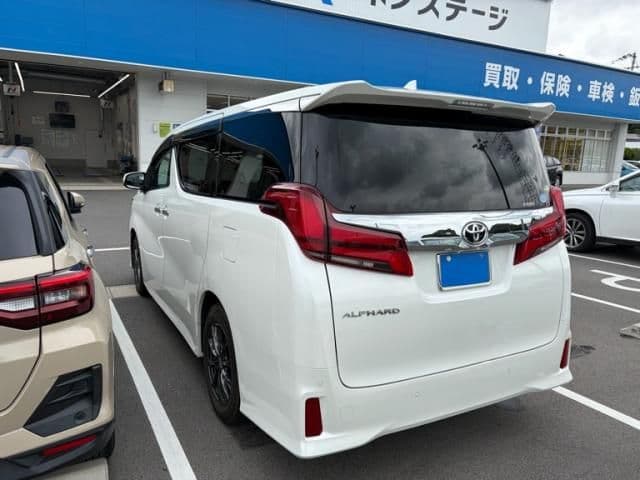 Car thumbnail 2