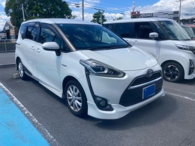 TOYOTA SIENTA HYBRID