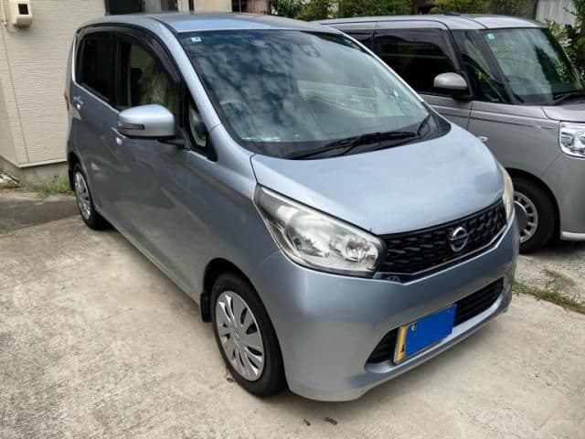 NISSAN