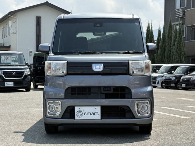Car thumbnail 3