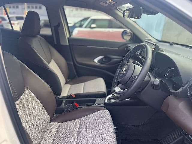Car thumbnail 4