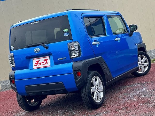 Car thumbnail 3