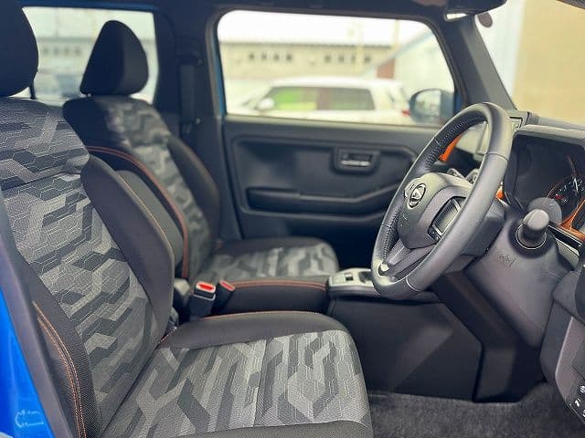Car thumbnail 4