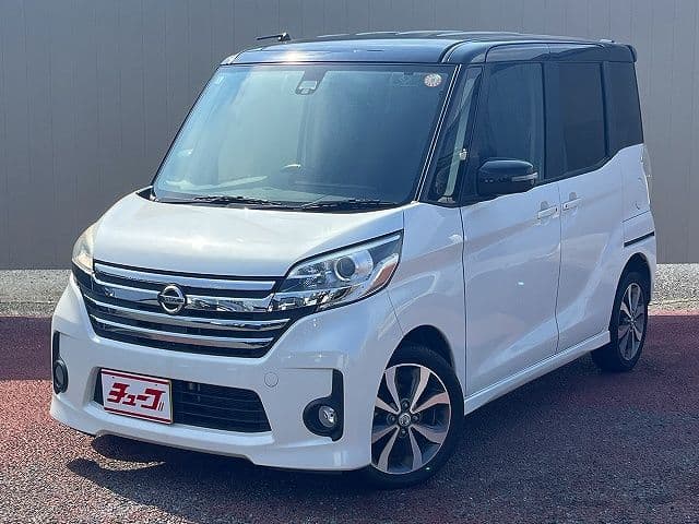 NISSAN