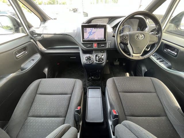 Car thumbnail 2