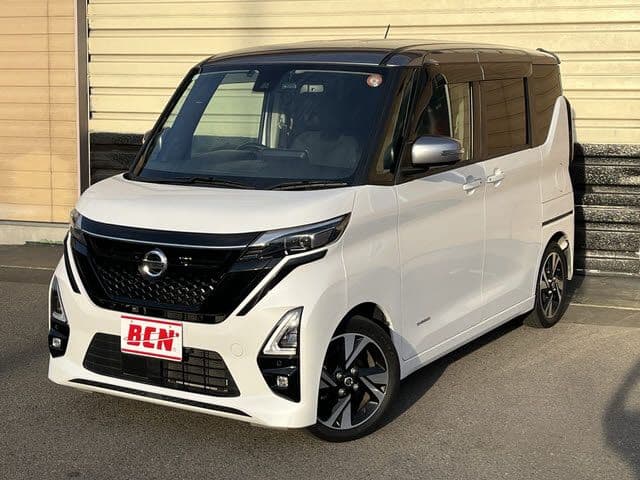 NISSAN