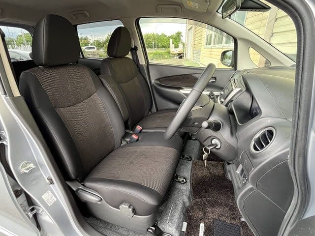 Car thumbnail 4