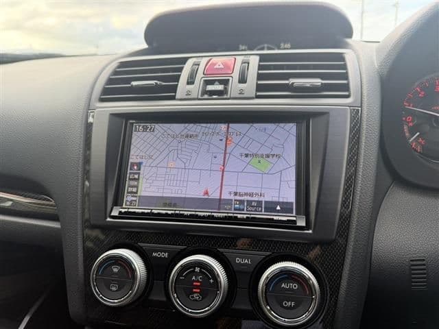 Car thumbnail 4