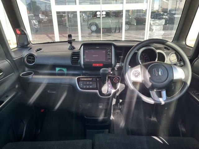 Car thumbnail 2