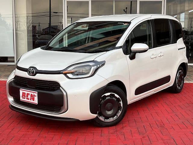 TOYOTA SIENTA HYBRID