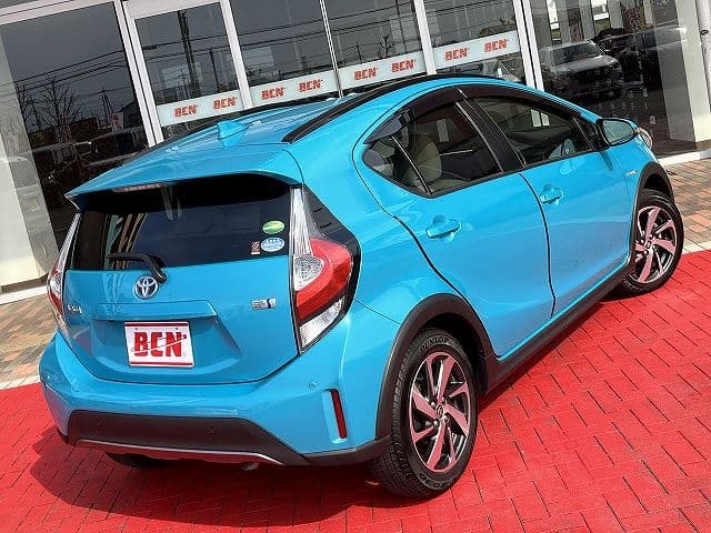 Car thumbnail 3