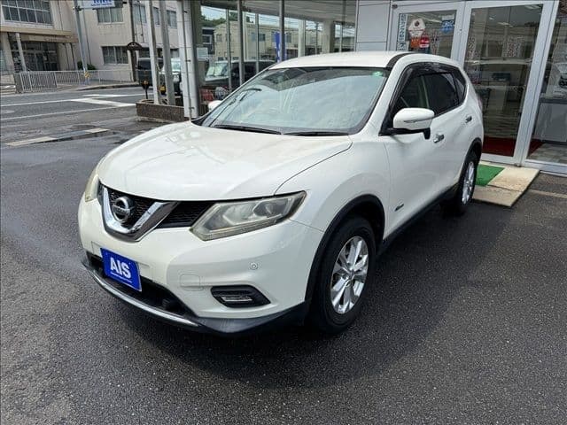 NISSAN