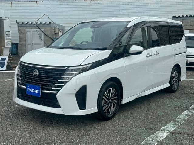 NISSAN SERENA  WG