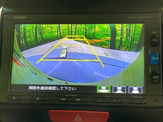 Car thumbnail 4