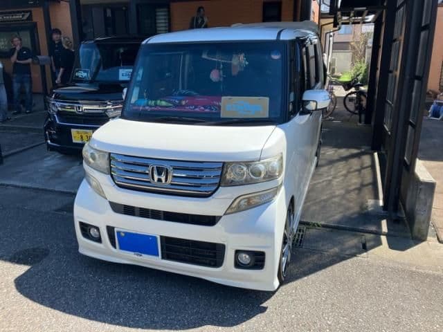 HONDA N BOX CUSTOM